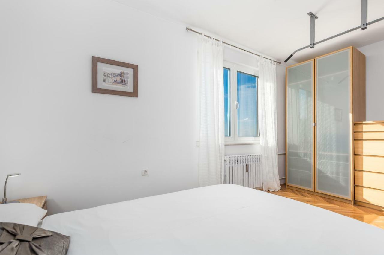 Apartment River Рийека Екстериор снимка