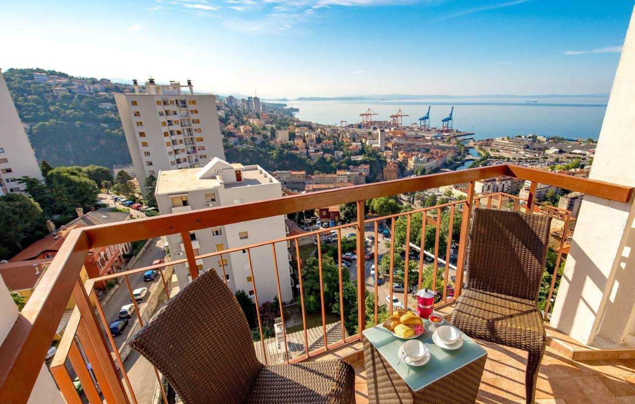 Apartment River Рийека Екстериор снимка
