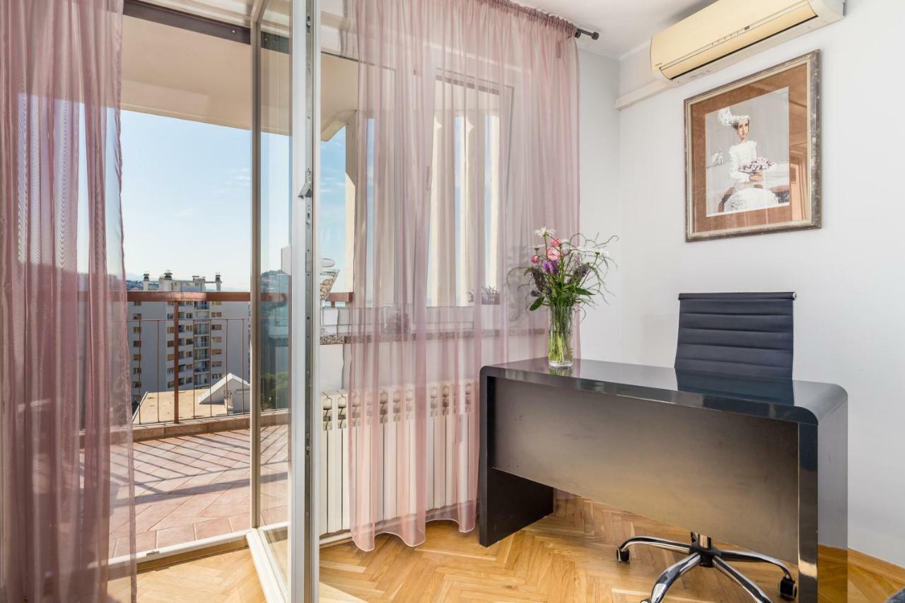 Apartment River Рийека Екстериор снимка